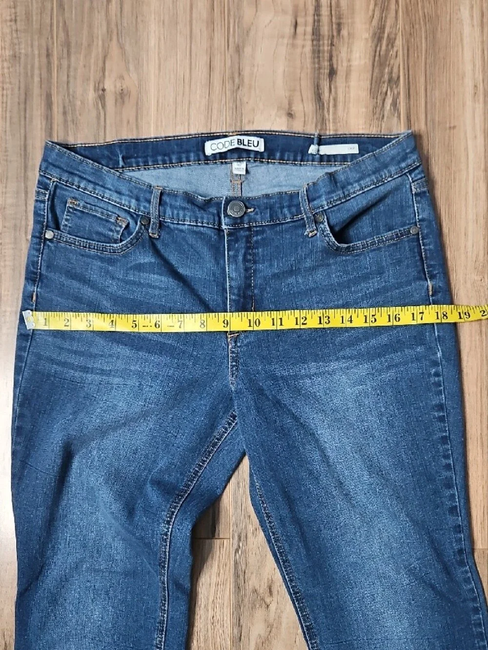 Code Blue Crop Women's Blue Embroidered Back-Pocket Jeans 12 Petite